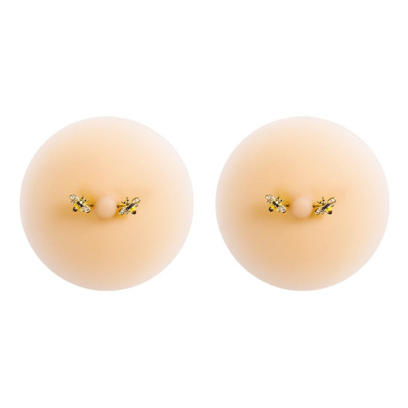 Patch de poitrine sans couture avec clous de mamelon