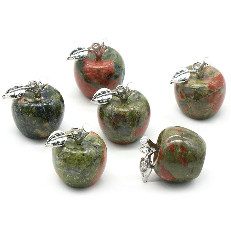 Pierre porte-bonheur en forme de pomme