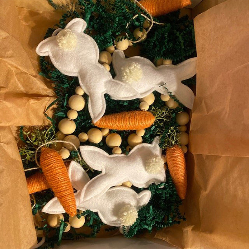 Couronne de carottes et de lapin de PĂąques