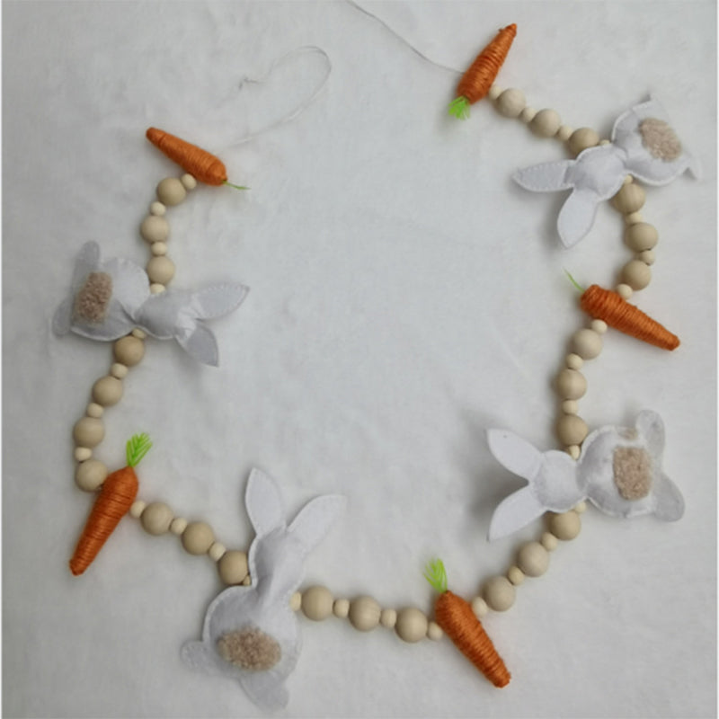 Couronne de carottes et de lapin de PĂąques