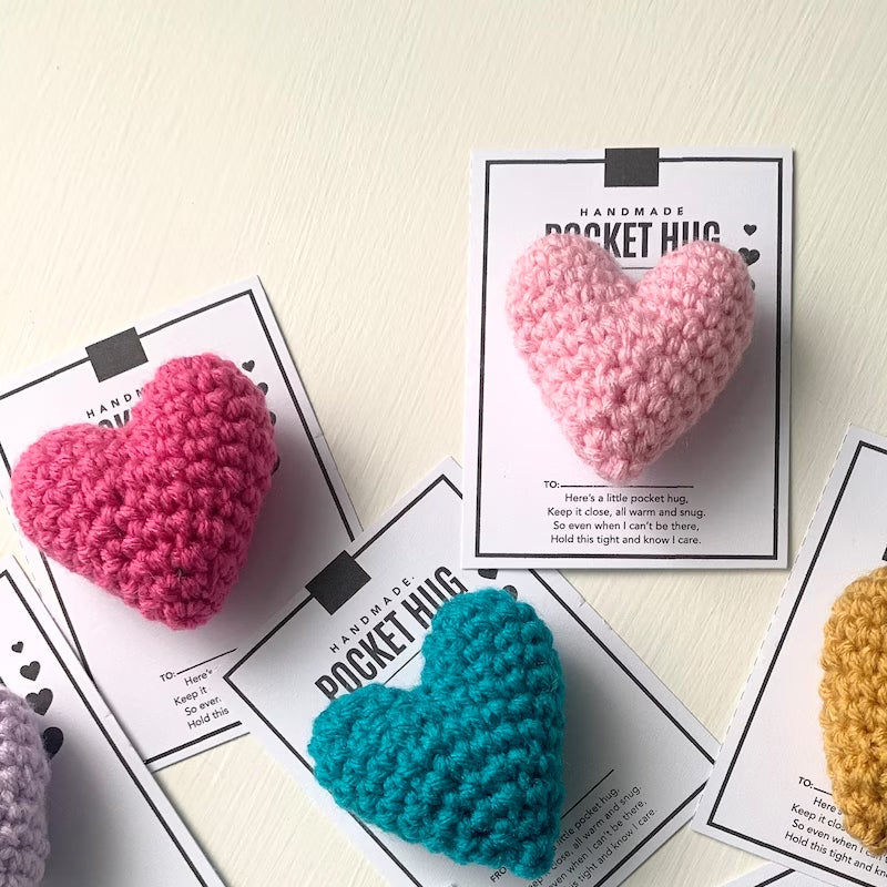 Pocket Hug Coeur au crochet Petit cadeau