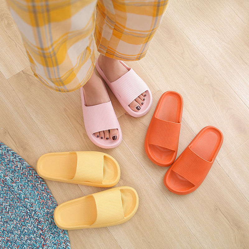 Pantoufles Ă  fond souple en EVA