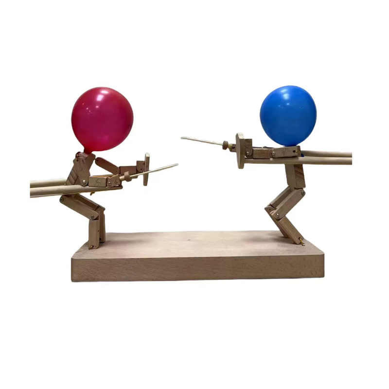 Marionnettes de clĂ´ture en bois