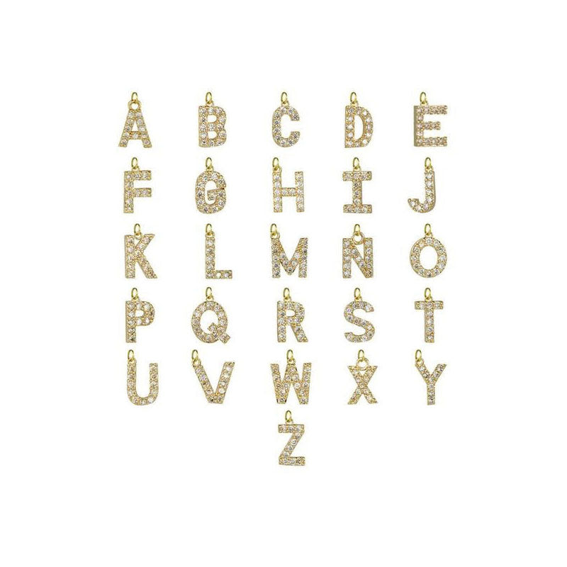 Collier avec pendentif en forme de cœur et de lettre