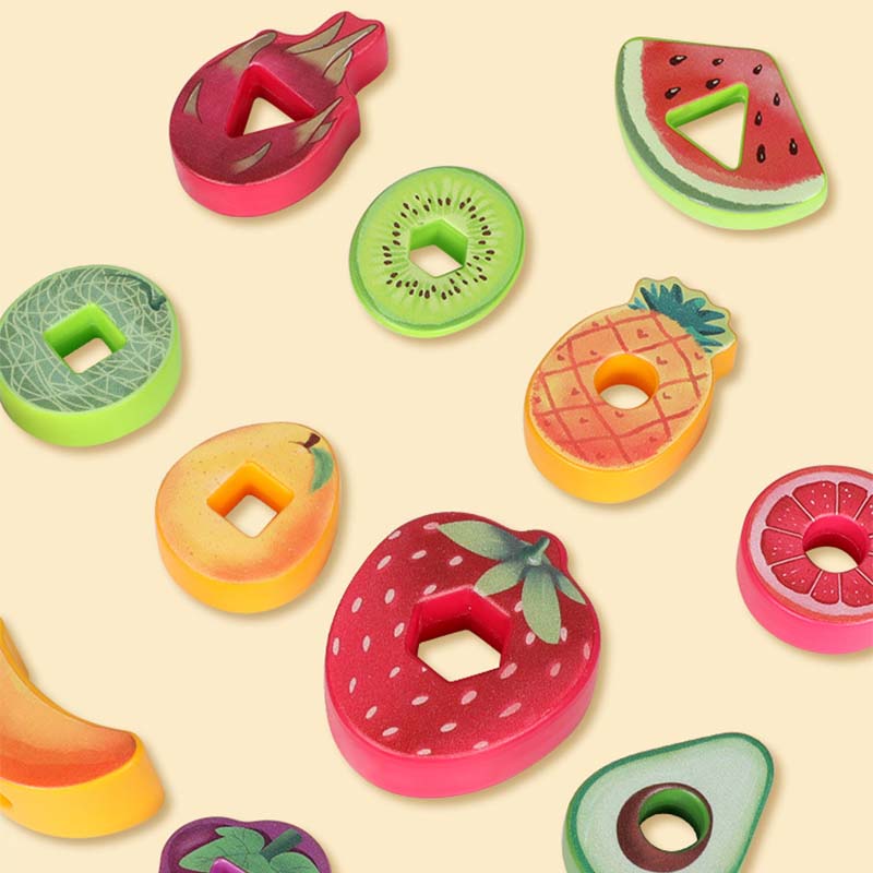 Jeu d'enfilage de fruits
