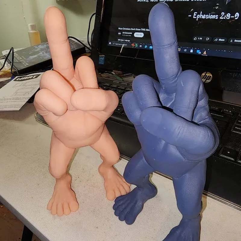 Middelvingerfiguur Met Benen
