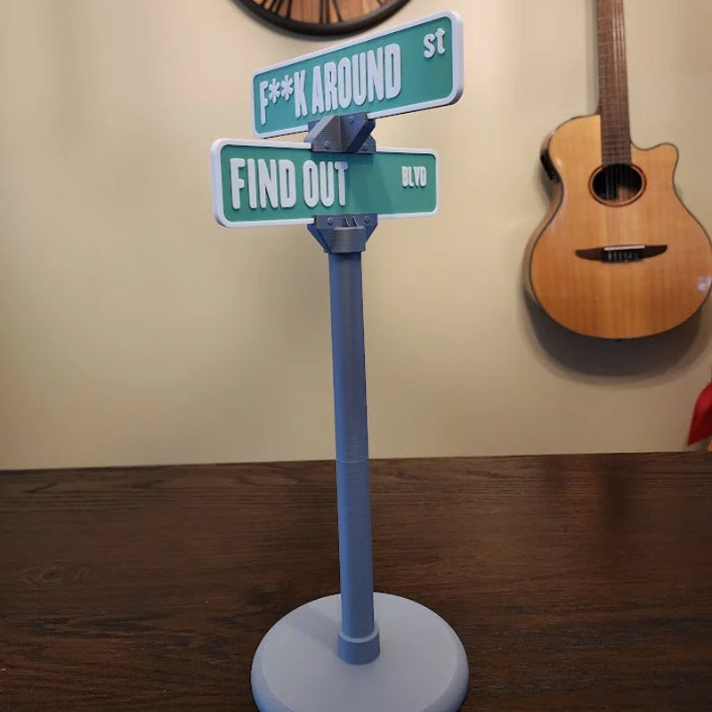 F Around/Find Out Straatbord Bureau Decoratie