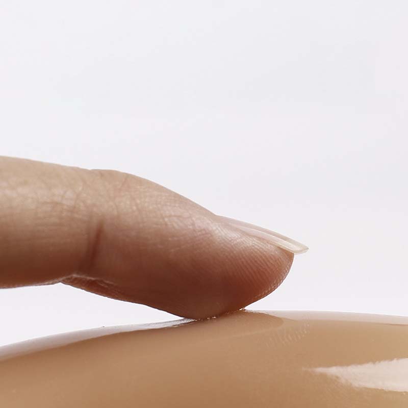 Patch de poitrine sans couture avec clous de mamelon