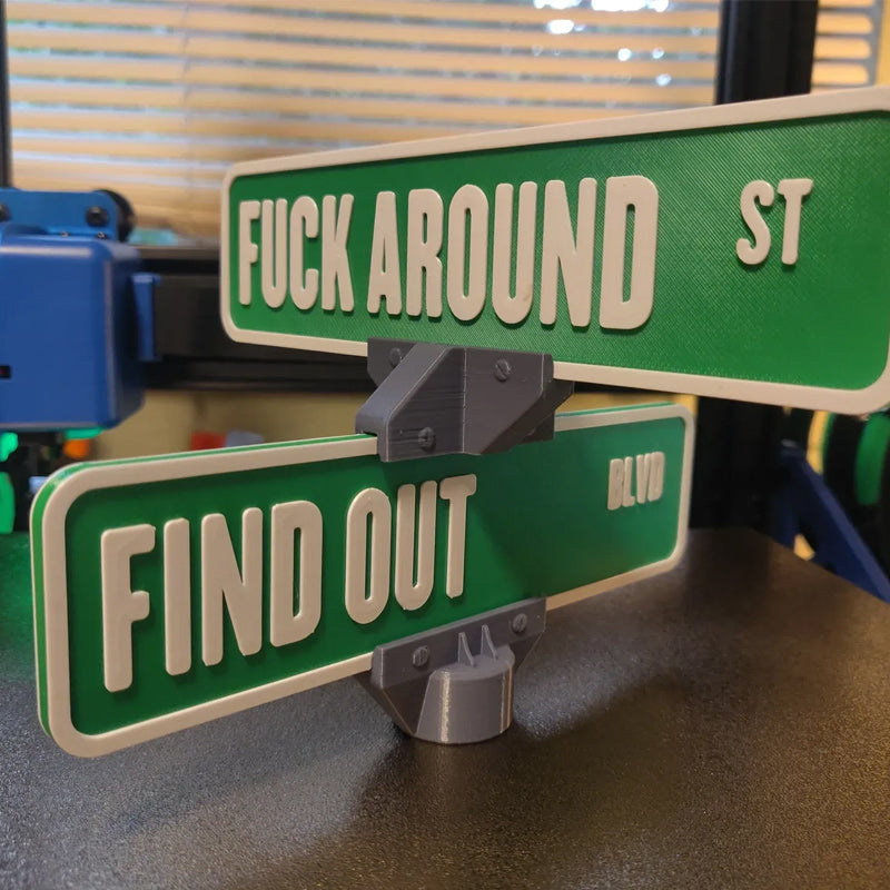 F Around/Find Out Straatbord Bureau Decoratie