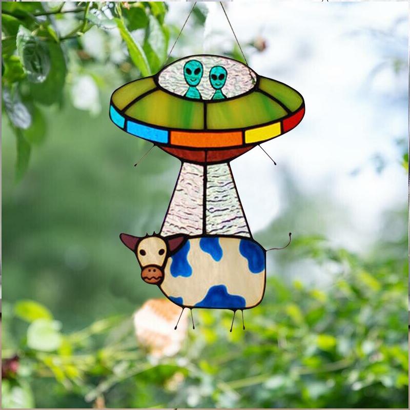 Creatieve buitenaardse koe hanger
