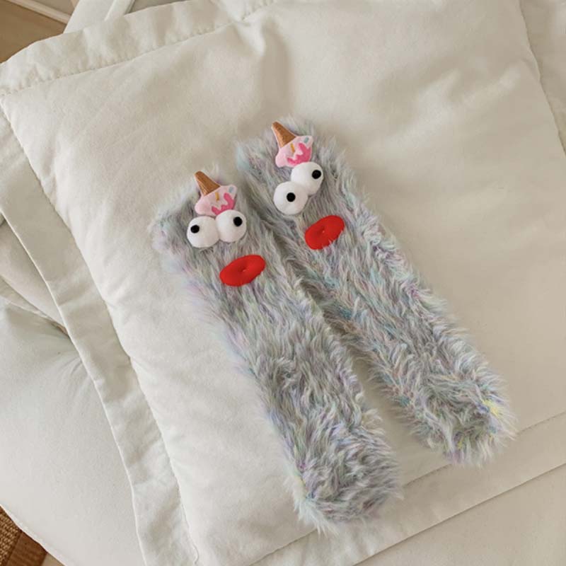 Chaussettes chaudes et moelleuses avec monstre de dessin animé