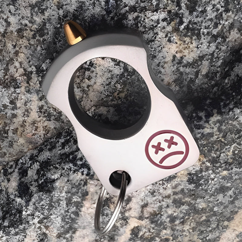 Porte-clés spécial pour l'auto-protection