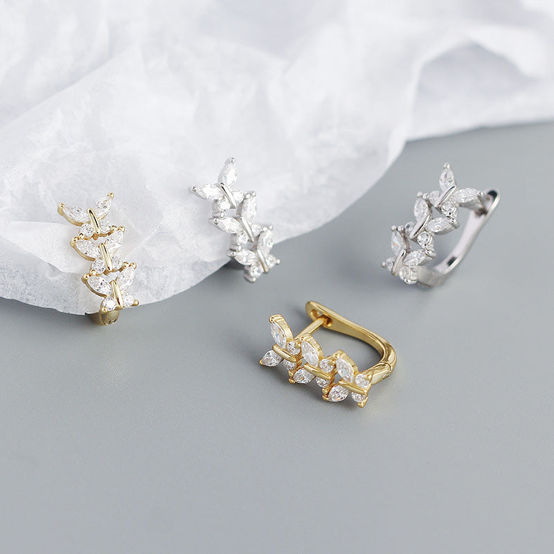 Boucles d'Oreilles Classiques en Cristal Blanc