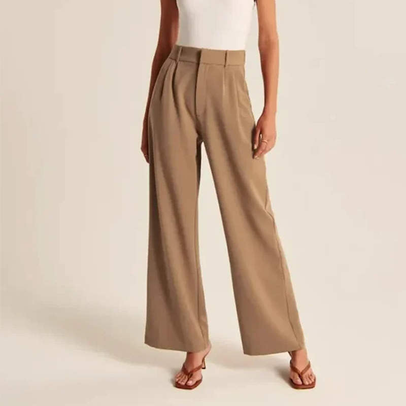 Pantalon confortable et ajusté à jambes larges