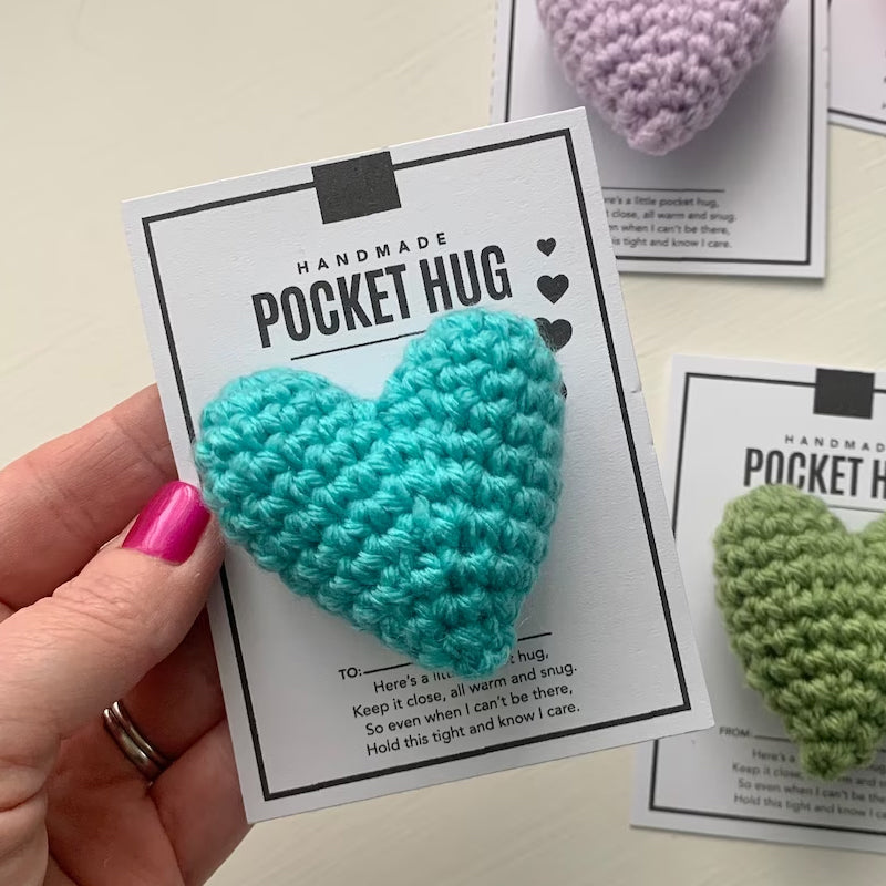 Pocket Hug Coeur au crochet Petit cadeau