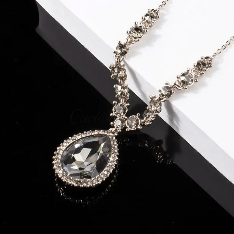 Collier en cristal super étincelant