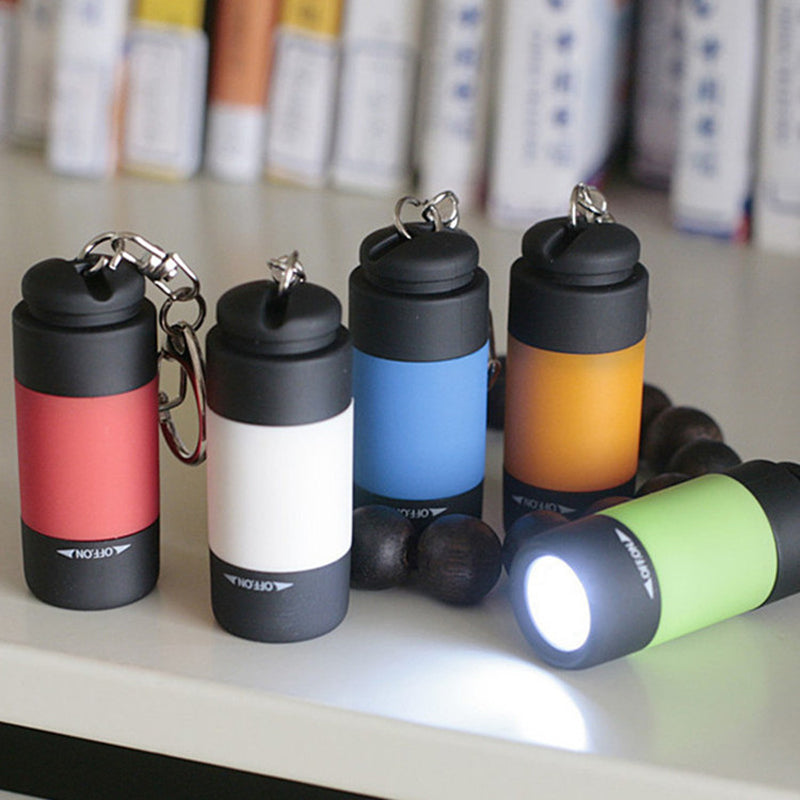 USB-oplaadbaar mini-sleutelhangerlampje