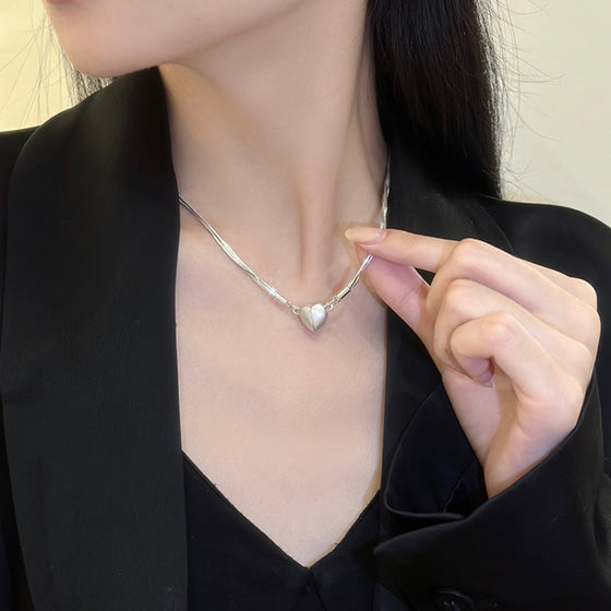 Collier pendentif d'amour d'aimant d'attractivité