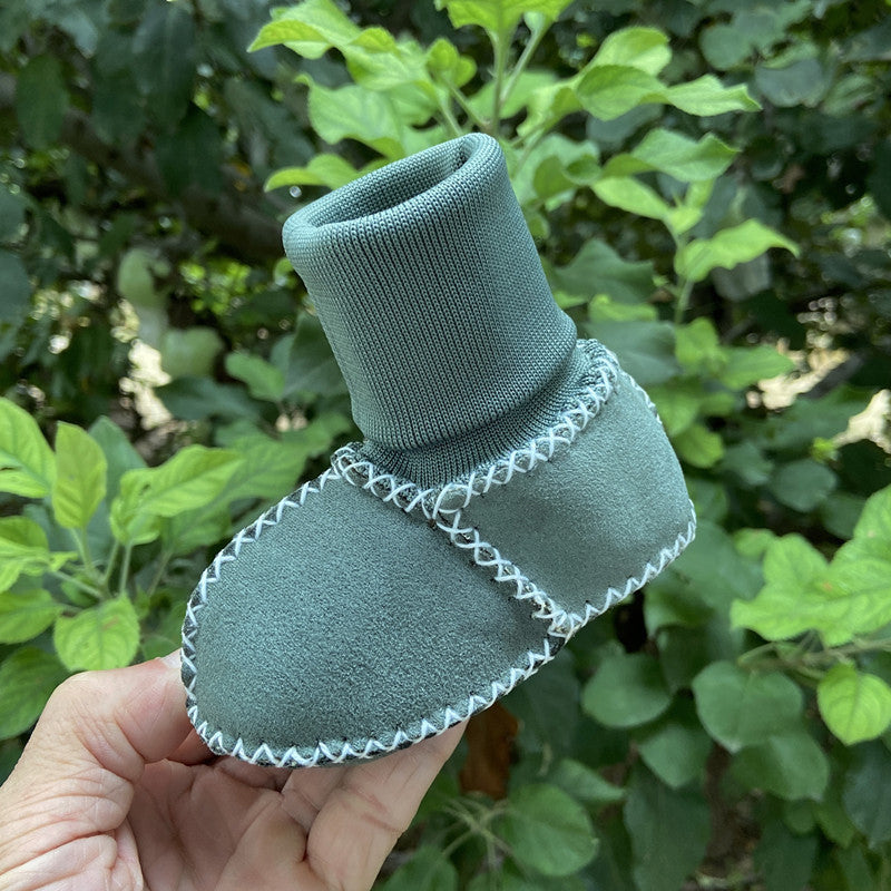 Chaussons doux pour bébé en peluche