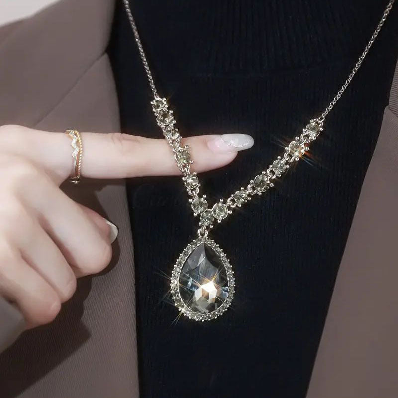 Collier en cristal super étincelant