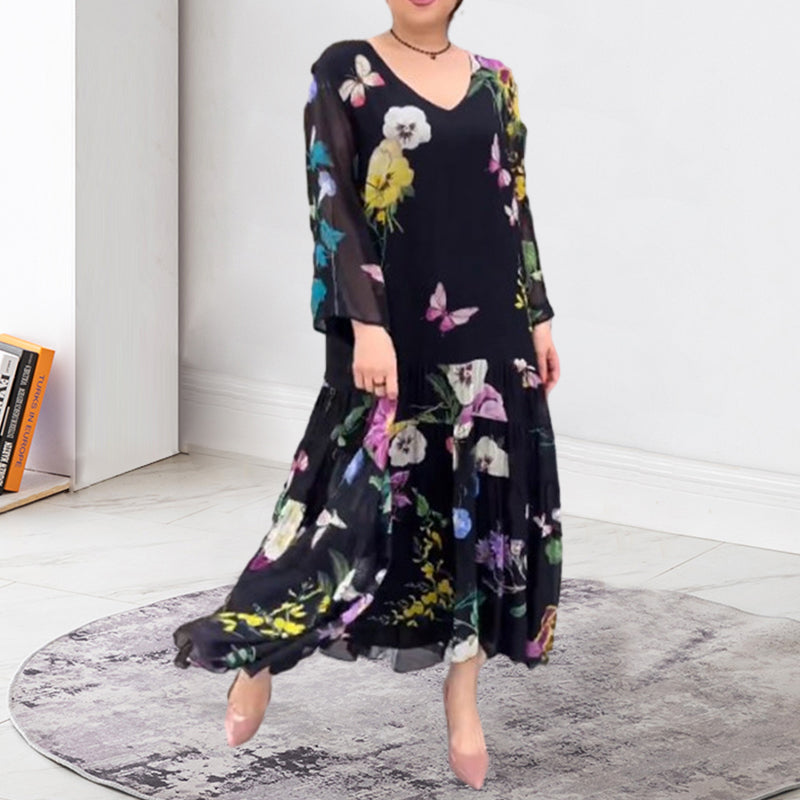Robe noire à manches longues et fleurs