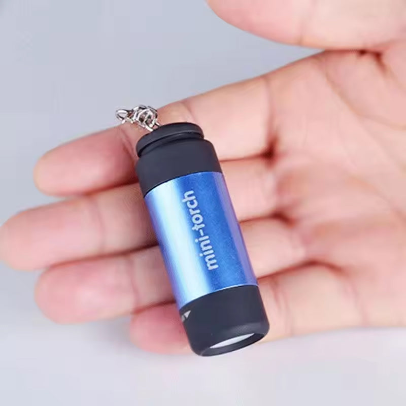 USB-oplaadbaar mini-sleutelhangerlampje