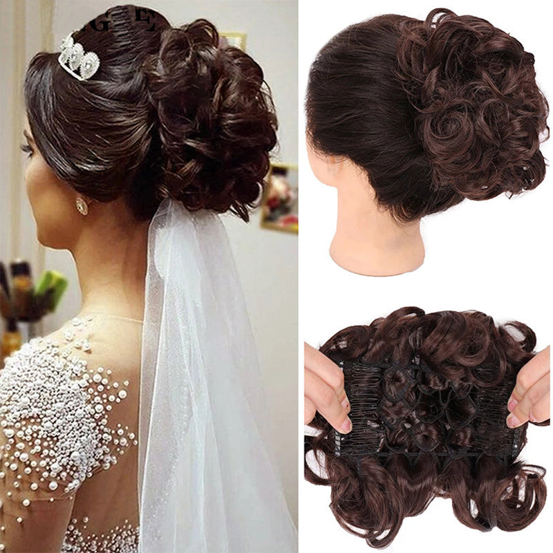 Extension courte de chignon de cheveux bouclés désordonnés
