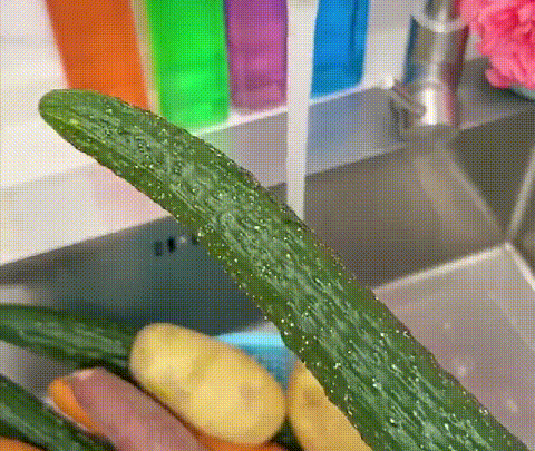 Brosse de nettoyage pour fruits et légumes
